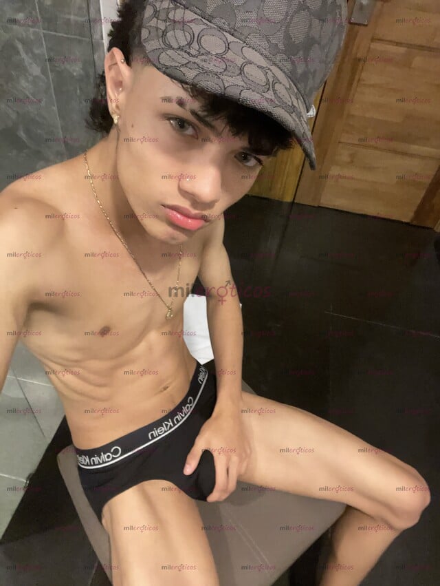 FOTOS DE POLLO 18 AÑOS. CUMPLE TUS FANTASÍAS CONMIGO