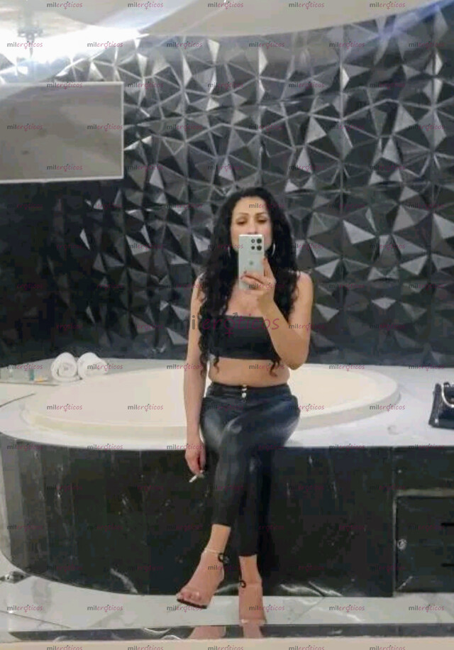 FOTOS DE DISPONIBLE A CUMPLIR TUS FANTASIAS.PUEDO MANEJAR CUALQUIER ROL ACTIVA Y PASIVA.