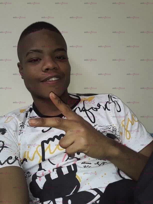 FOTOS DE HOLA SOY JEFFER UN NEGRO ALEGRE SOY ,ASEADO,HUMILDE ME GUSTAN LAS