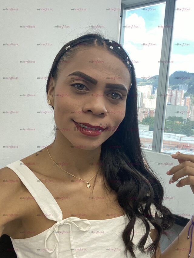 FOTOS DE HOLA, SOY UNA CHICA, TRANS, COSTEÑA, VERGÓN Y BIEN CALIENTE DISPUESTA COMPLACENC