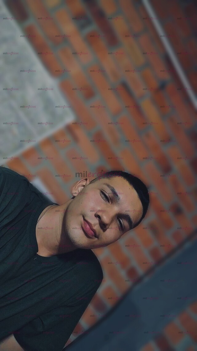 FOTOS DE MASAJISTA ACTIVO DISCRETO LIMPIO Y AMABLE