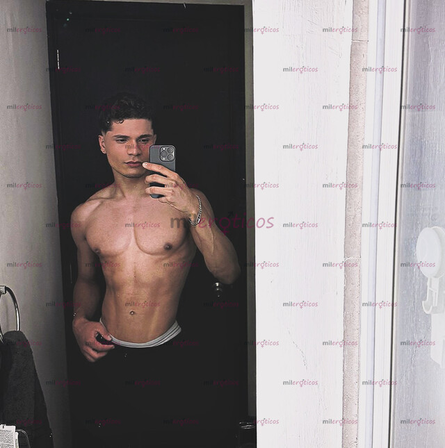 FOTOS DE EXPLOSIÓN DE PLACER EL MACHO VENEZOLANO QUE TE HARÁ ARDER DE DESEO