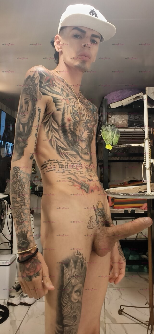 FOTOS DE FLACO VERGON TATUADO FETICHERO LECHERO MORBOSI