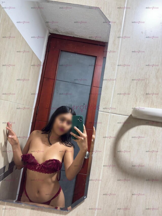 FOTOS DE HERMOSA Y SEXY FER DE 18 AÑOS PARA COMPLACERTE Y SACARTE LA LECHE