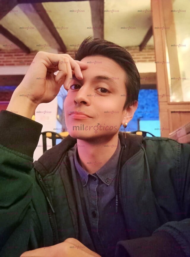 FOTOS DE TWINK COLOMBIANO OFRECE MASAJE RELAJANTE, EROTICO O TRIO CON ACTIVO Y PASIVO