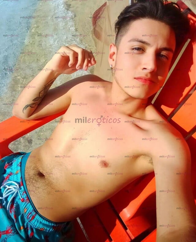 FOTOS DE TWINK COLOMBIANO OFRECE MASAJE RELAJANTE, EROTICO O TRIO CON ACTIVO Y PASIVO