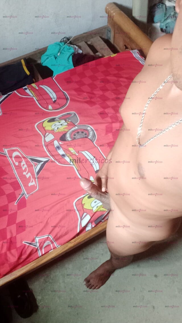 FOTOS DE MORENO DOTADO LECHERO DISPUESTO A CUMPLIR TODAS TUS FANTASÍAS