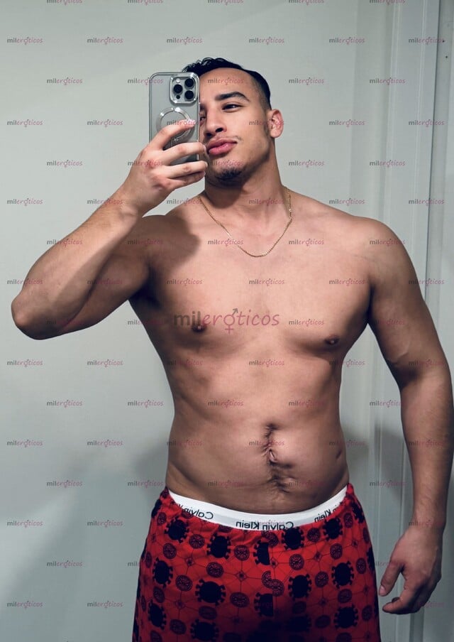 FOTOS DE GUAPO VARONIL AMABLE BUENA COMPAÑÍA Y CON UNA VERGA GRANDE GRUESA