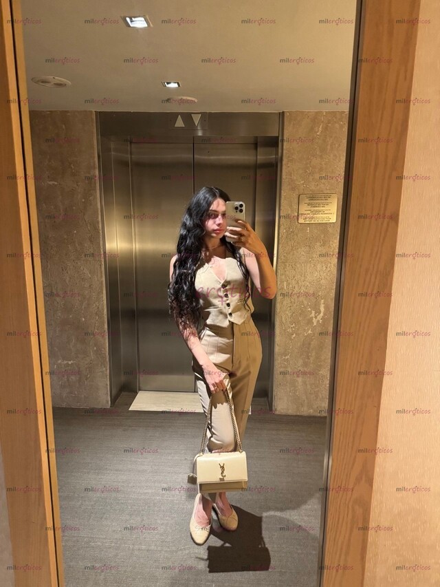 FOTOS DE SASHA MONTENEGRO 21 AÑOS TE TRATO COMO MI NOVIO REALES BESOS CARICIAS