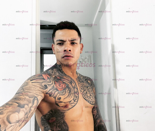 FOTOS DE TATUADO PAISA ACTIVO VARONIL ACOMPAÑANTE DISCRETO