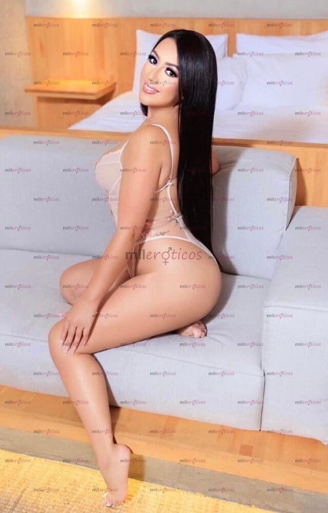 FOTOS DE COLOMBIANA SENSUAL DE PIEL CLARA LABIOS SABROSOS Y CABELLO LARGO EN TU CIUDAD