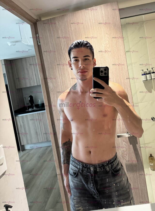 FOTOS DE PAISA VARONIL VERGON SERIO Y COMPLACIENTE DISPONIBLE