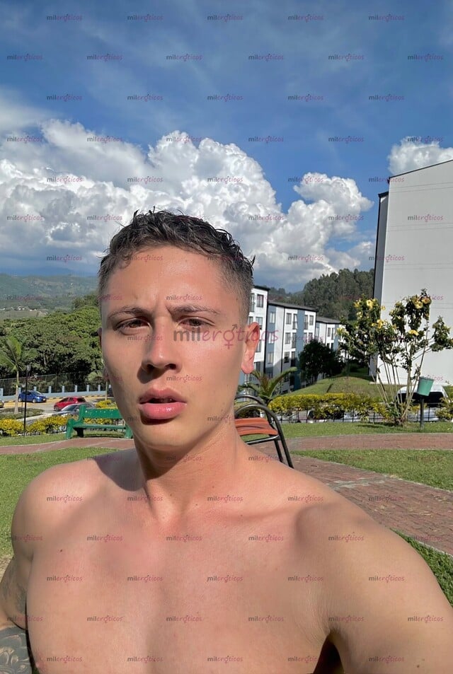 FOTOS DE PAISA MACHITO EN MEDELLÍN , CON BUENA VERGA Y CULO PA COMPLACERTE DISP 24H