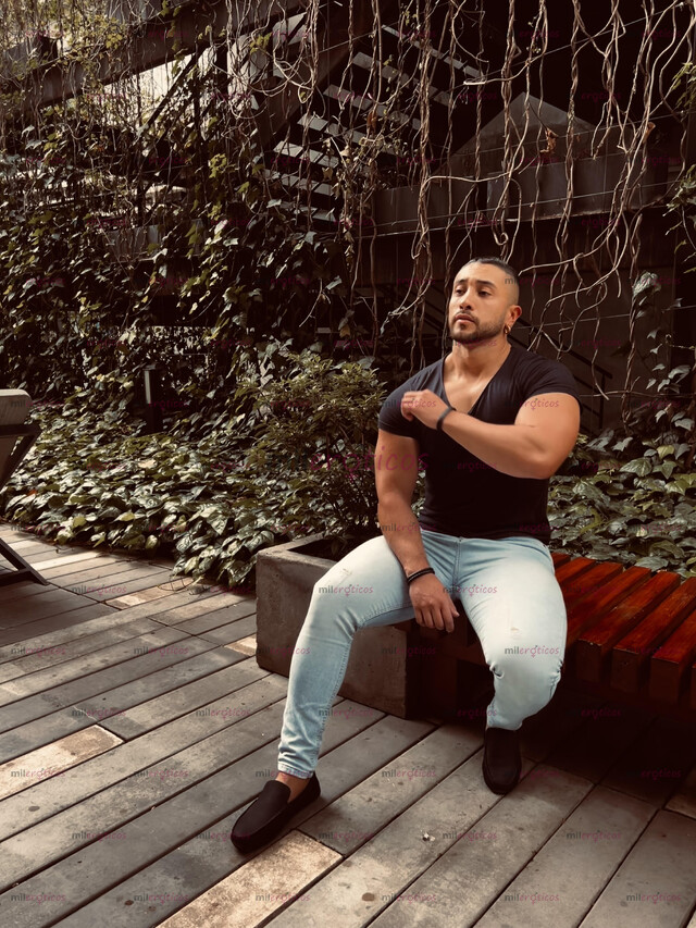 FOTOS DE SOY UN HOMBRE MUY EDUCADO STRIPPER DE ALTO NIVEL A TU SERVICIO...