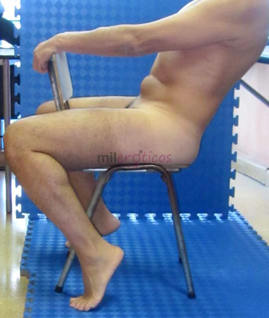 Tengo 57 anos casado alto buen fisico muy bien dotado hago masajes eroticos interactivos a domicilio contactos solo por whatsapp en horario de manana...