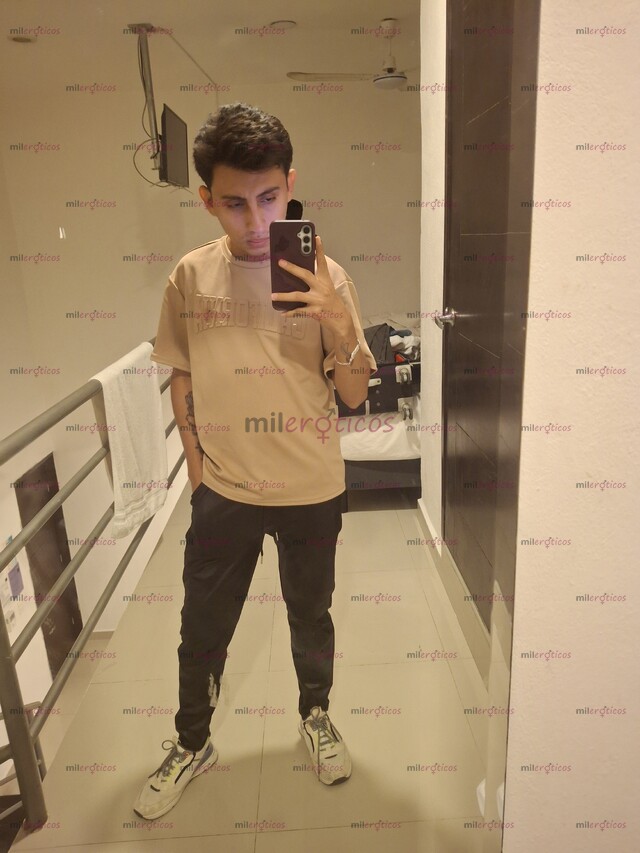 FOTOS DE CHICO LINDO GUAPO Y SEXY EN TU CIUDAD Y MAMADOR
