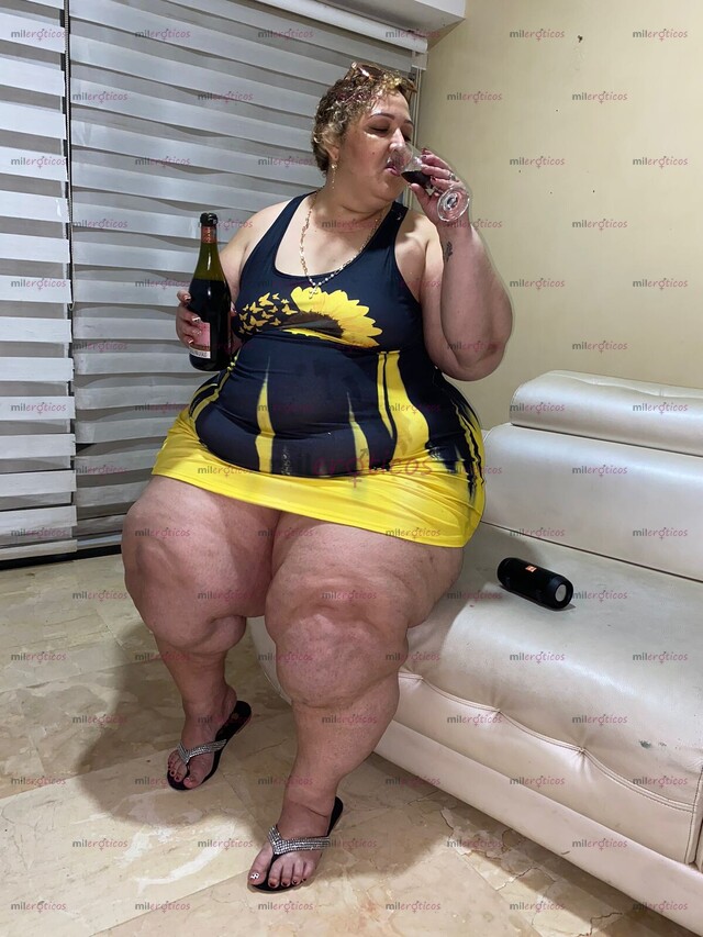 FOTOS DE TU GORDITA BBW LLEGANDO A MEDELLÍN VEN PARA COMPLACERTE