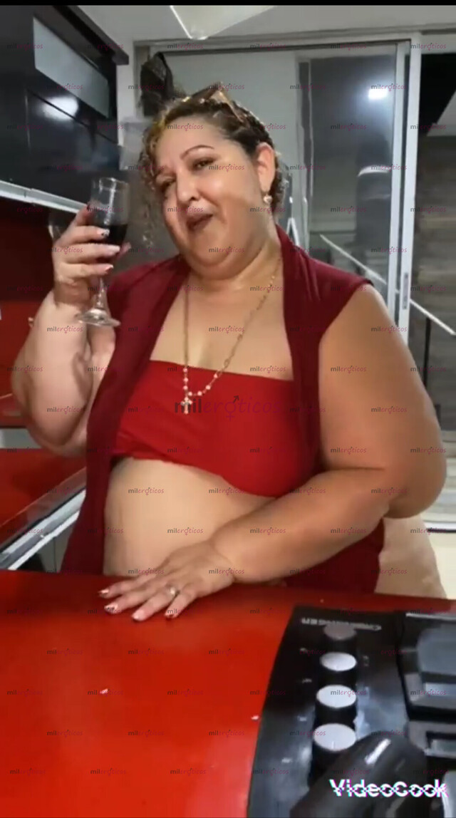 FOTOS DE TU GORDITA BBW LLEGANDO A MEDELLÍN VEN PARA COMPLACERTE