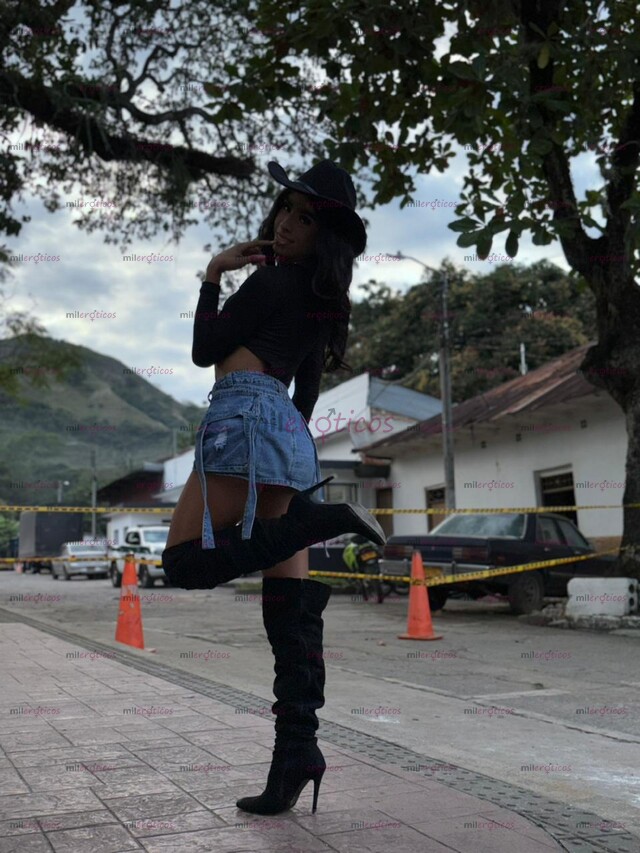 FOTOS DE DIAPONIBLE CHICA TRNAS SOFISTICADA Y FINA MUY COMPLACIENTE