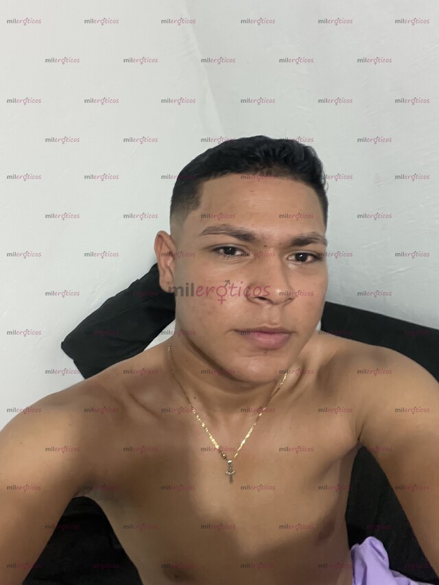FOTOS DE CHICO UNIVERSITARIO RECIÉN LLEGADO A TU CIUDAD SÚPER DOTADO A DOMICILIO