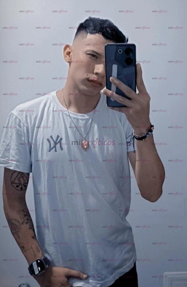 FOTOS DE JOVEN APUESTO, PULCRO Y VERGON SERVICIO PARA MUJERES