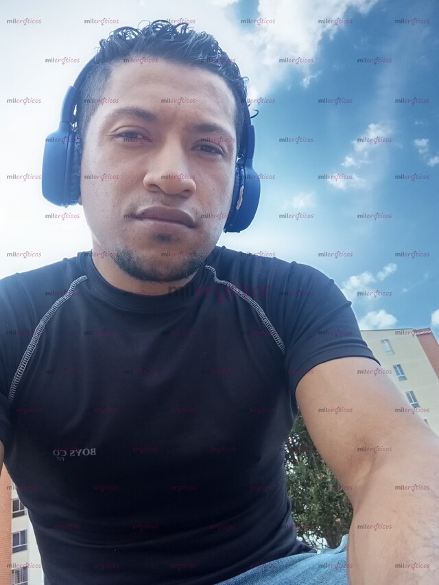 FOTOS DE NUEVO EN TU SONA VOLVIMOS MIS AMORES ESPERO PODER ESTAR A SU SERVICIO