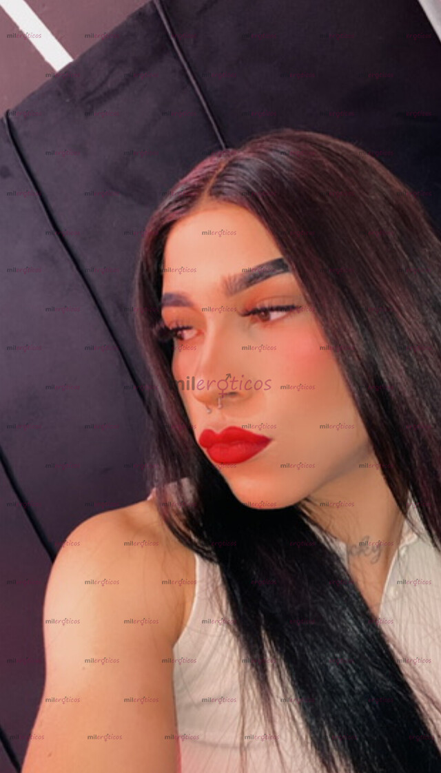 FOTOS DE PEQUEÑA CHICA COMPLETAMENTE NATURAL DELGADITA DE GARGANTA PROFUNDA