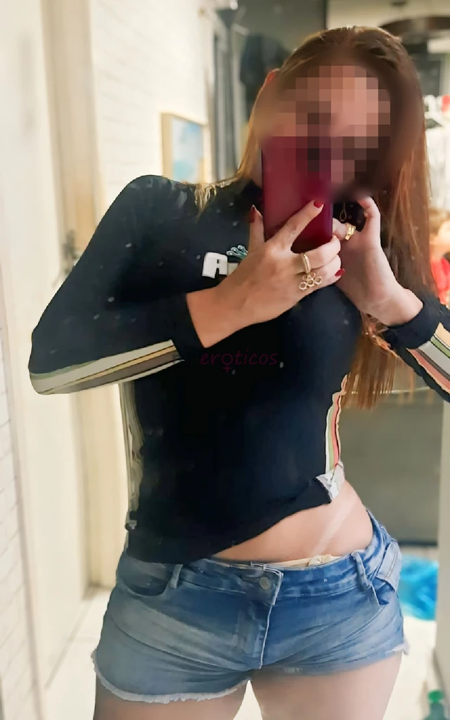 Oie meus amores sou uma surfistinha safada e tarada atendo com local e motelrecem separada e doida pra aprender coisas novas estou na regioa da praia...