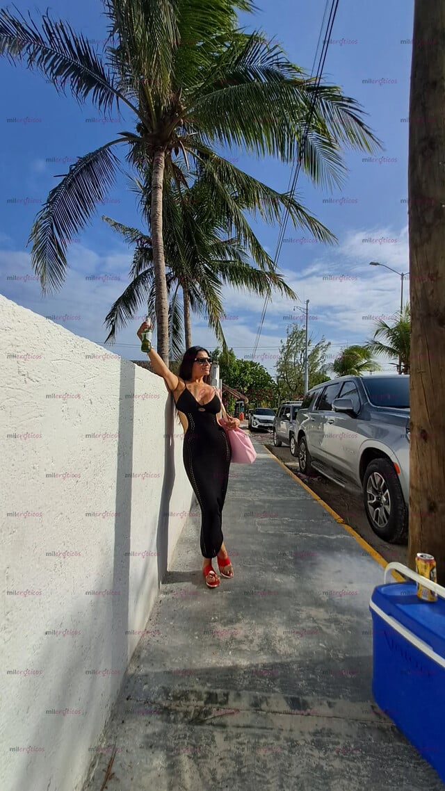 FOTOS DE SOY LAURITA LATINA CHILENA 100% CALIENTE