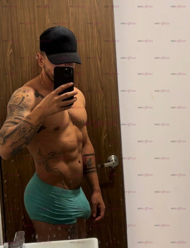 FOTOS DE AQUÍ JULIÁN, VARONIL TATUADO, BUENA COMPAÑÍA.