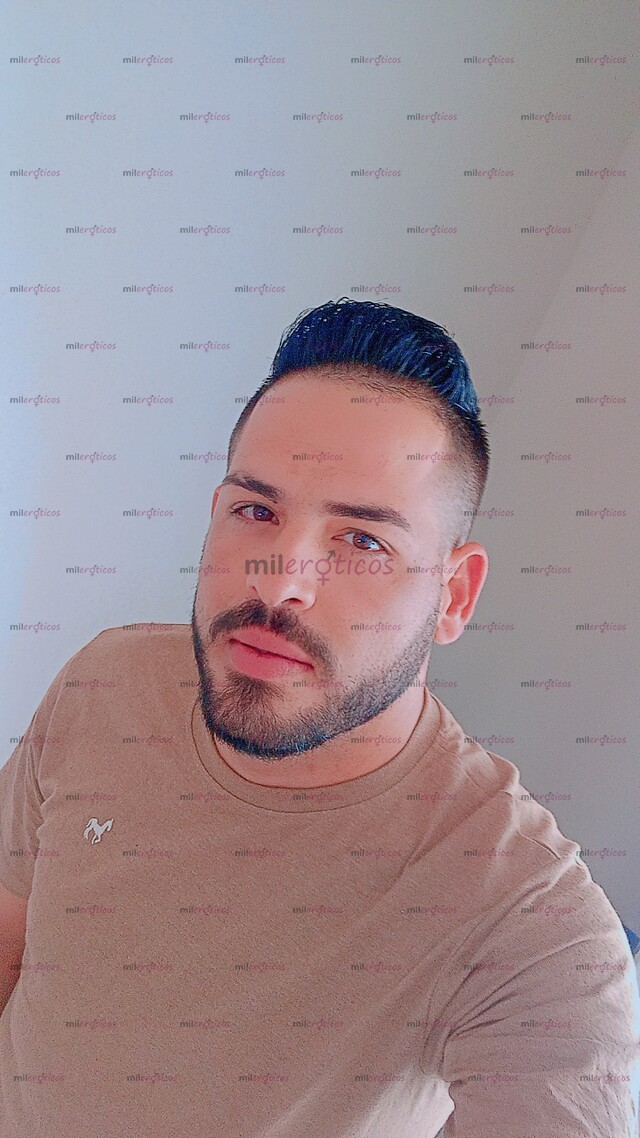 FOTOS DE ESCORTS CUBANO GRANDOTE BIEN DOTADO PARA PASARLO RICO