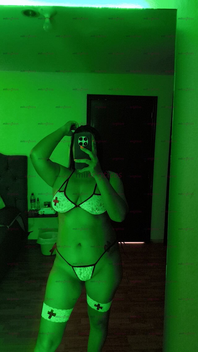 FOTOS DE NUEVA EN TU ZONA MIS AMORES, CON GANAS DE TU LECHE EN MI BOQUITA