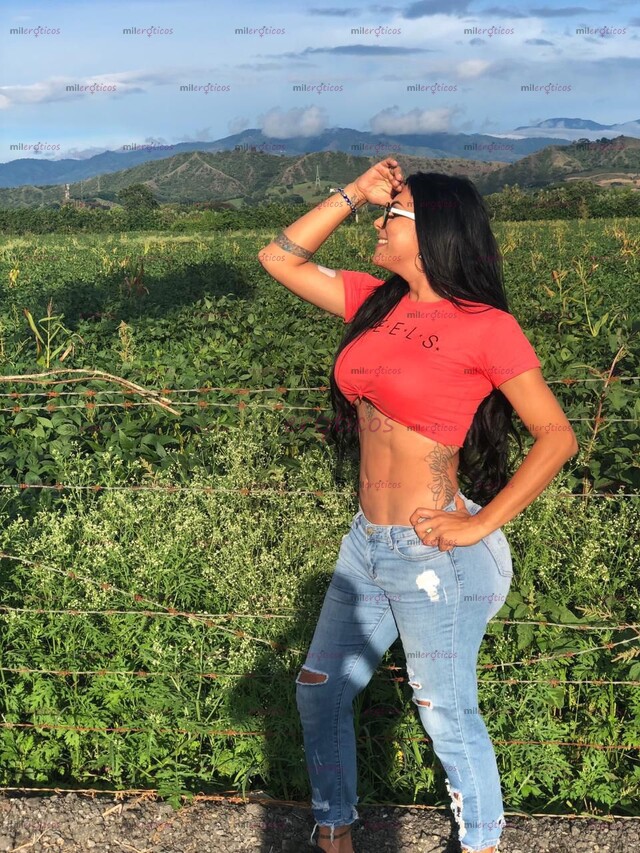 FOTOS DE SOLO POR POCOS DÍAS CAROLINA CARDONA LA MÁS DESEADA