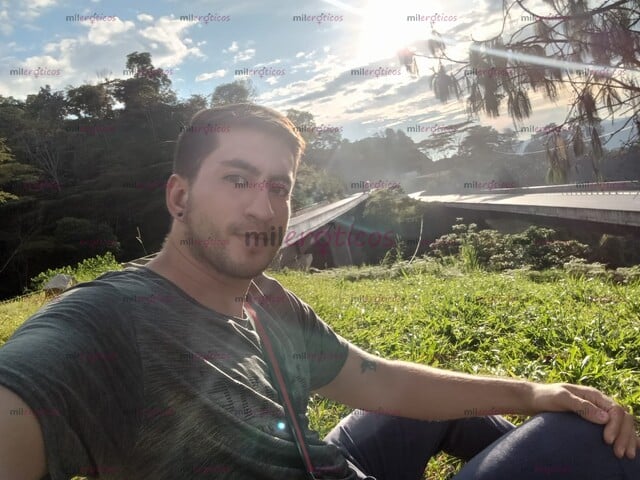 FOTOS DE ANDRES JOVEN VARONIL VERGON MASAJISTA SCORT CON SITIO Y DOMICILIOS