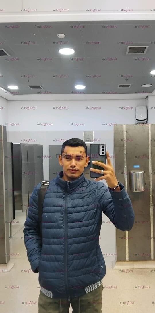 FOTOS DE POLLO NUEVO DISPUESTO A COMPLACER TUS FETICHES Y FANTASÍAS SEXUALES