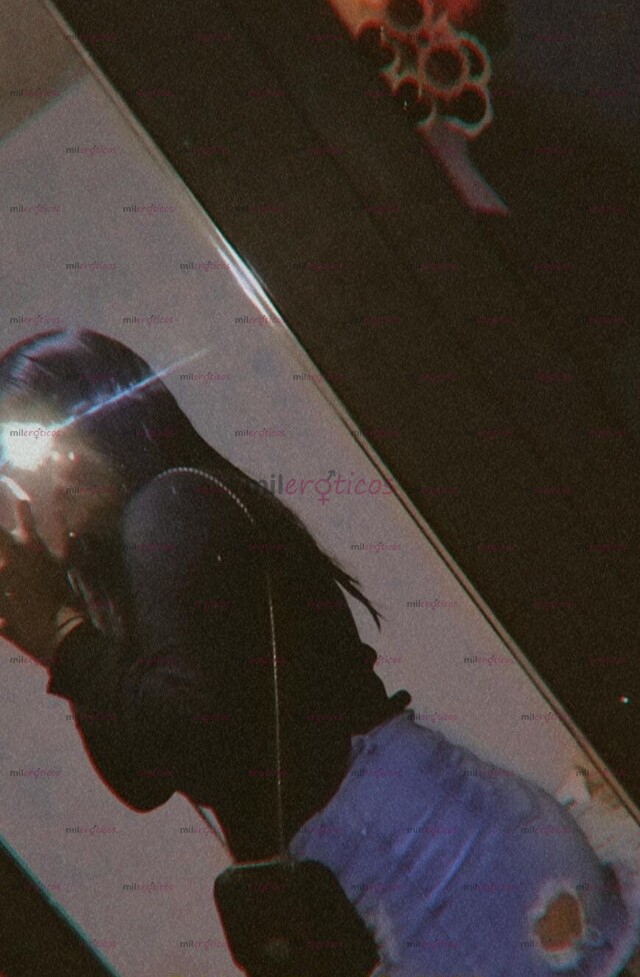 FOTOS DE HOLA AMOR SOY DENISSE JUGUETONA, CALIENTE Y ESPERANDO POR TI..