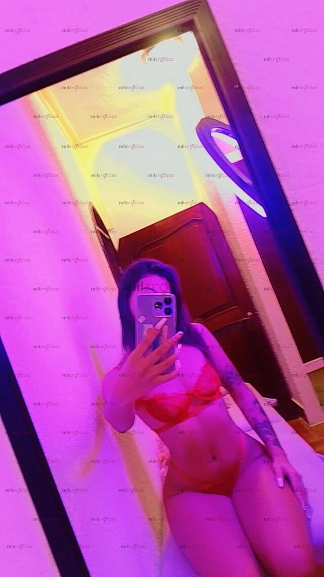 FOTOS DE TIERNA Y ESTRECHITA COLOMBIANA 19 AÑITOS ESPERANDO POR TI