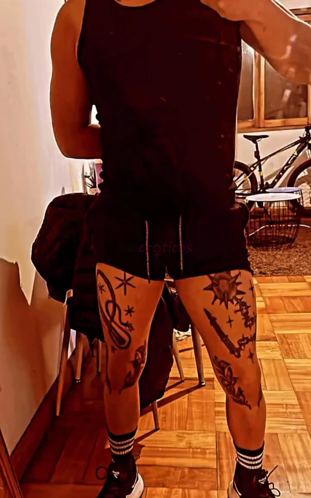 Soy javier versatil morboso y sin limites trato de pareja dominacion oral activo pasivo penetracion con forro besos y mucho juego experto en fisting a...