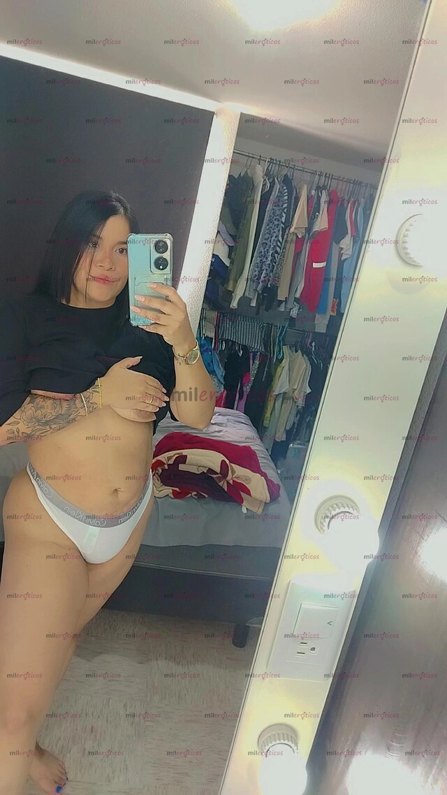 FOTOS DE FOGOSA Y ARDIENTE NIÑA VENEZOLANA ESPERANDO POR TI