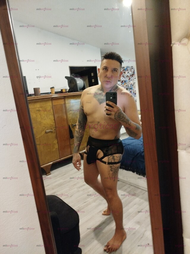 FOTOS DE DISPONIBLE CALIENTE A TUS ÓRDENES Y SIN PROBLEMA