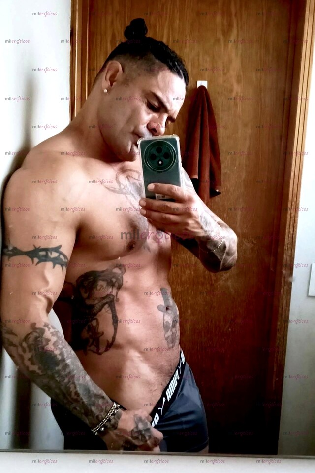 FOTOS DE UN HOMBRESOTE PARA ELLAS. SERVICIOS PARA PAREJAS