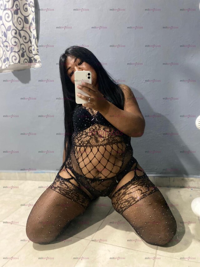 FOTOS DE MORENA DE FUEGO DISPUESTA A COMPLACER TUS MAYORES FANTASÍAS