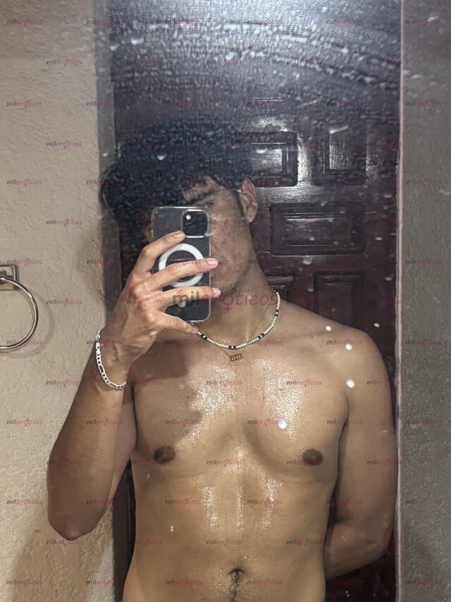 FOTOS DE GABRIEL JOVEN 22 AÑOS BIEN DOTADO NUEVO POR LA ZONA