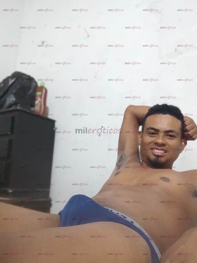 FOTOS DE HOLA SOY UN CHICO COMPLACIENTE AMABLE CERO PROBLEMÁTICO AMABLE AMIGABLE COMPAÑÍA