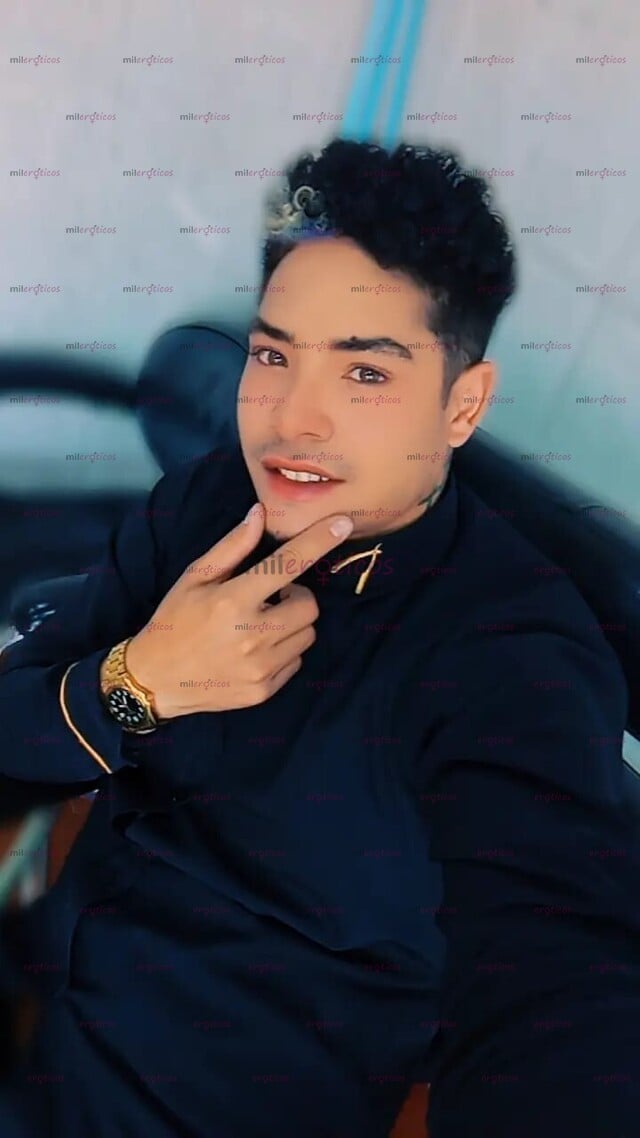 FOTOS DE ME LLAMO BRANYAN, CHICO VENEZOLANO, CON BUENA DOTACION PARA HECERTE FELIZ.