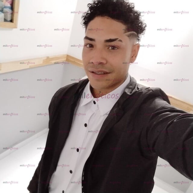 FOTOS DE ME LLAMO BRANYAN, CHICO VENEZOLANO, CON BUENA DOTACION PARA HECERTE FELIZ.