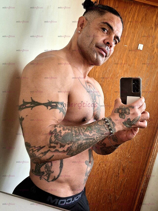 FOTOS DE MUY GUAPO VERGOTA Y CUERPAZO MACHO NORTEÑO