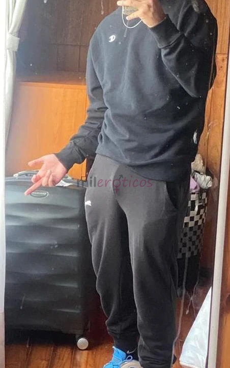 Hola sebastian tengo 28 anos doy un servicio de masaje relajante muscular mi trato de pareja cuento con lugar propio discreto hago masaje de pies a ca...