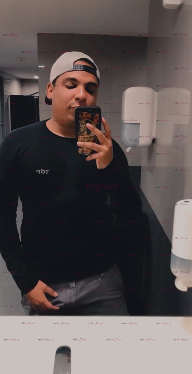 FOTOS DE VENEZOLANO COMPLACIENTE Y LECHERO A TUS ÓRDENES