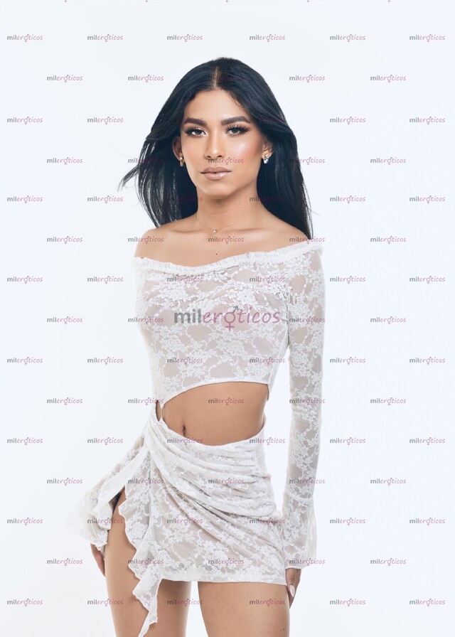 FOTOS DE CHICA TRANS NATURAL, DOTADA Y MUY COMPLACIENTE SEXUAL.